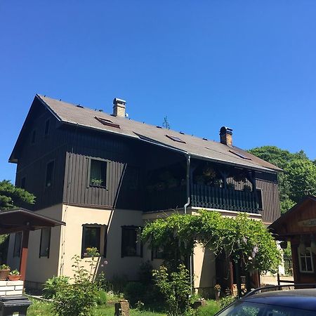 Penzion Pod Rozhlednou Janov Esterno foto