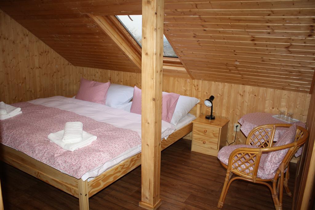 Penzion Pod Rozhlednou Janov Esterno foto