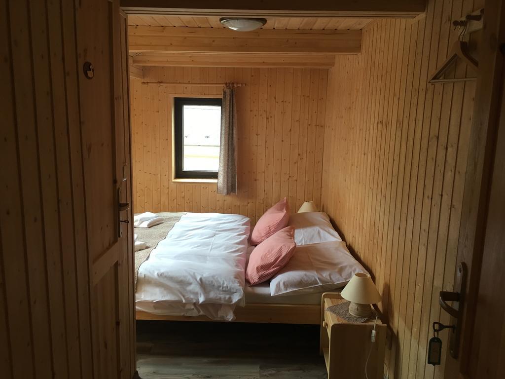Penzion Pod Rozhlednou Janov Esterno foto